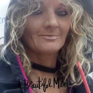 Meet your Posher, Val